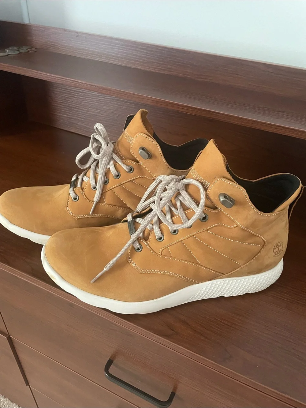 Timberland Wheat Lace-Up Chukka Boots men’s size 11